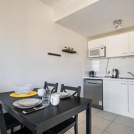 Olivier - Welkeys Apartment Antibes